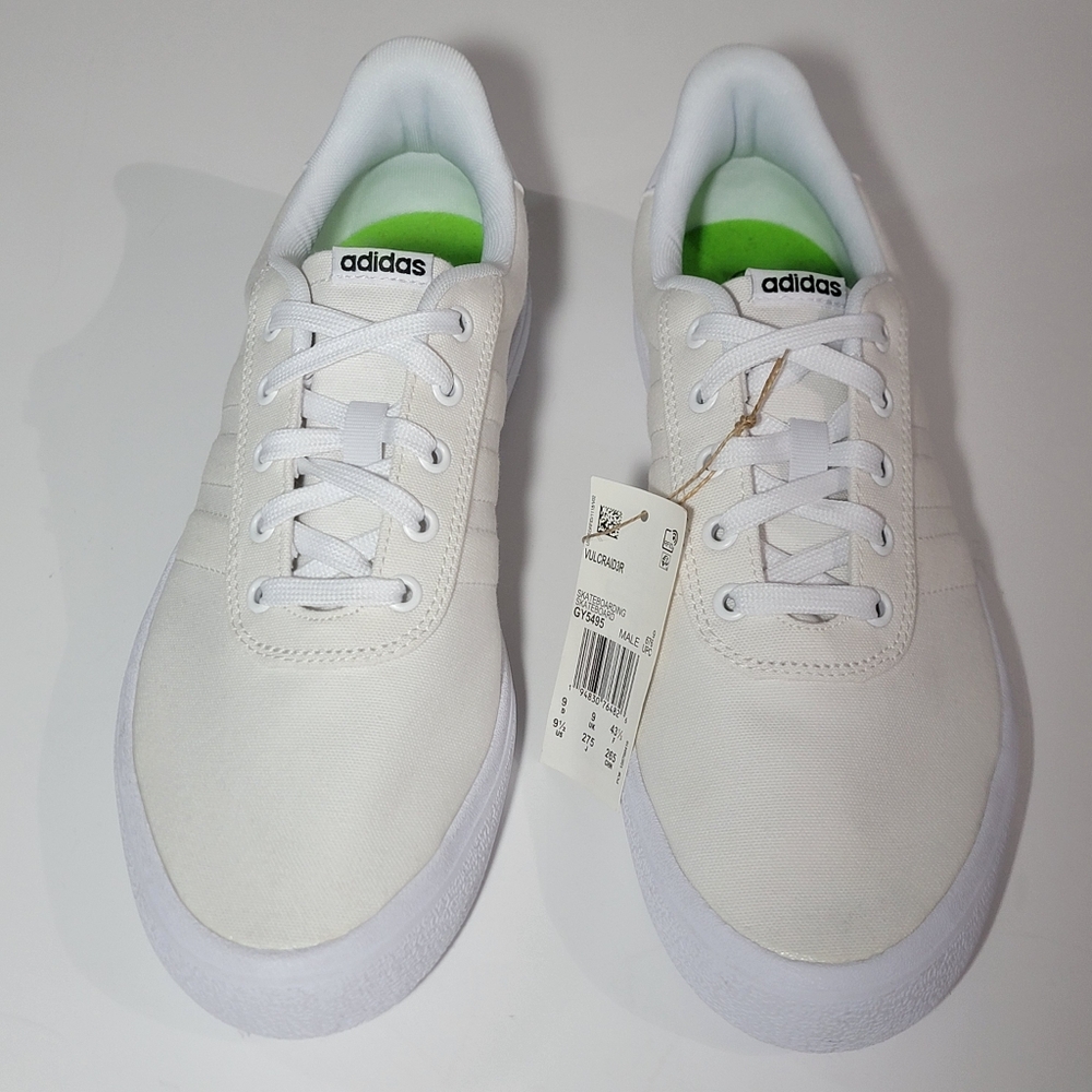 Adidas Men's Vulcraid3r Skateboarding Off White  Sneakers Size 9½